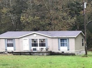 7085 Hawkins Branch Rd, Frenchburg, KY 40322