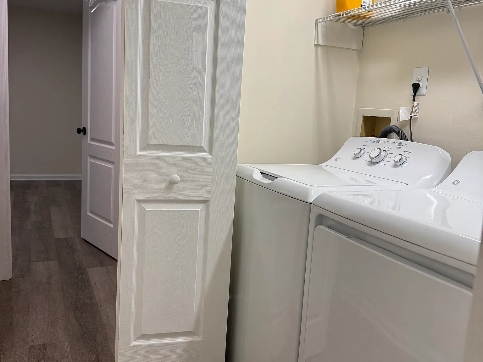 3 bed, 1056 sqft, $2,195 — Photo 4