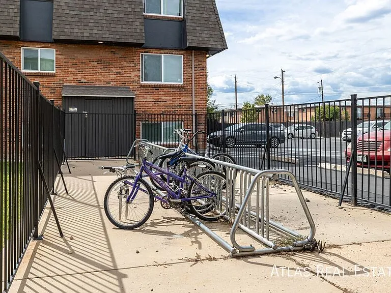Willowbrook Crossing — Photo 52
