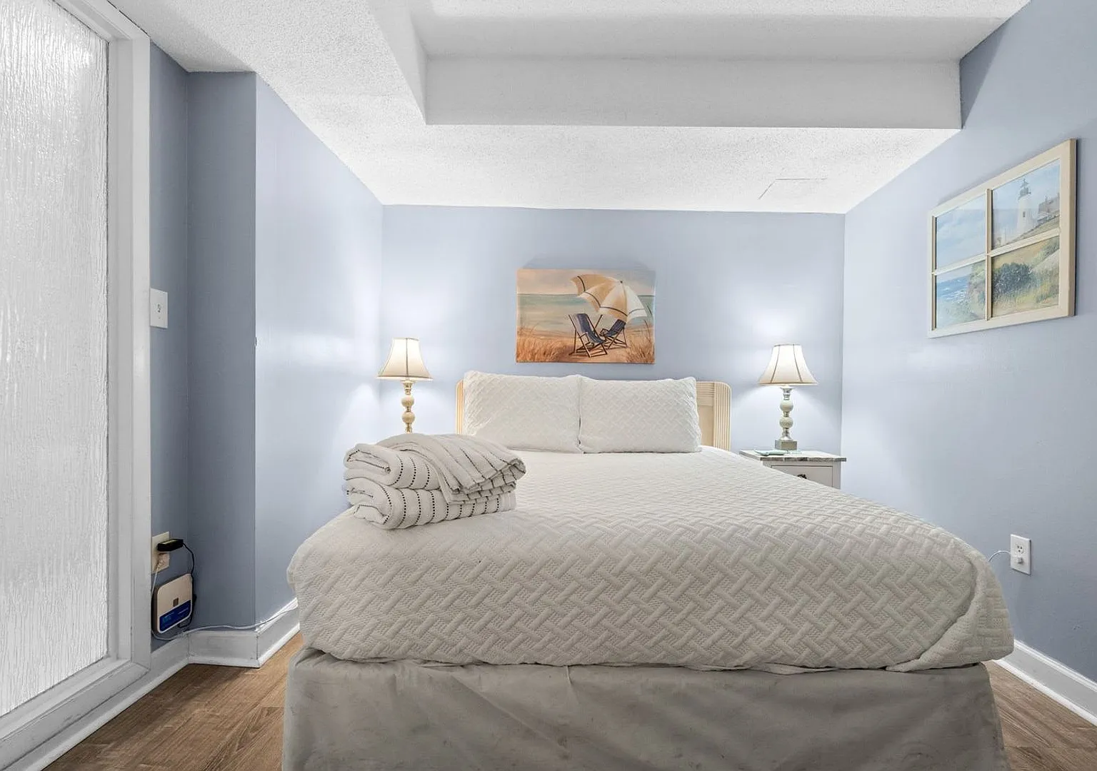 Oceanfront Boardwalk Condo | Furnished Midterm Rental — Photo 4