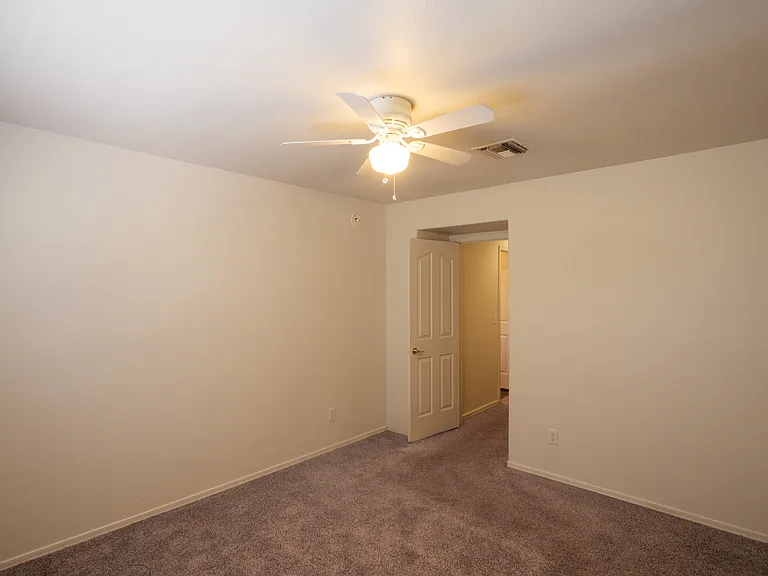 458 W Paseo Rio Grande — Photo 16