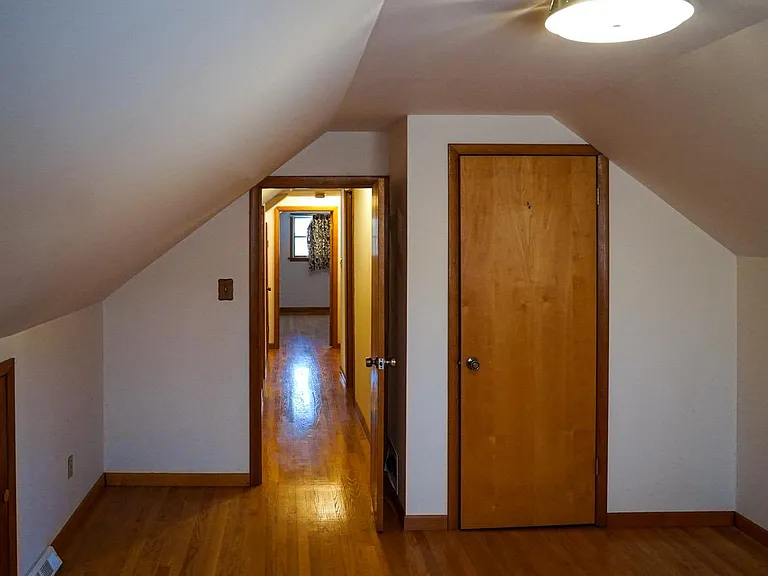 10910 Harford Rd — Photo 31
