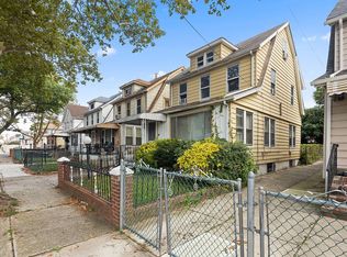 11211 207th St, Queens Village, NY 11429