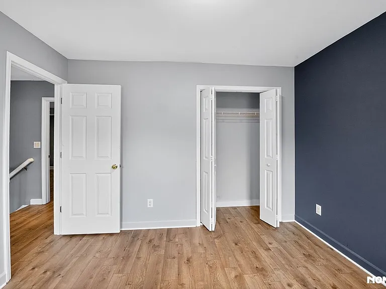 8006 Crenshaw Ln — Photo 20