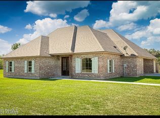 2916 Romero Rd, Youngsville, LA 70592