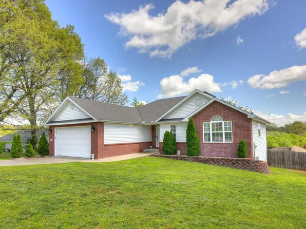 1702 Rosewood Drive, Neosho, MO 64850