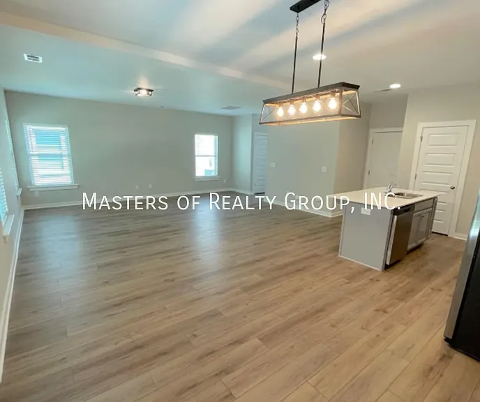 329 Shiloh Creek Dr — Photo 5