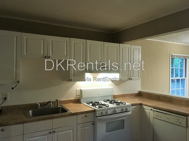 808 Meadow Pl — Photo 12