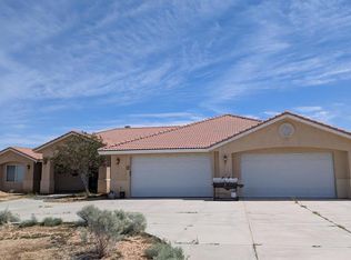 9367 Mustang Ave, Apple Valley, CA 92308