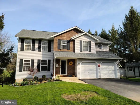 80 Fig Leaf Dr, Hampstead, MD 21074