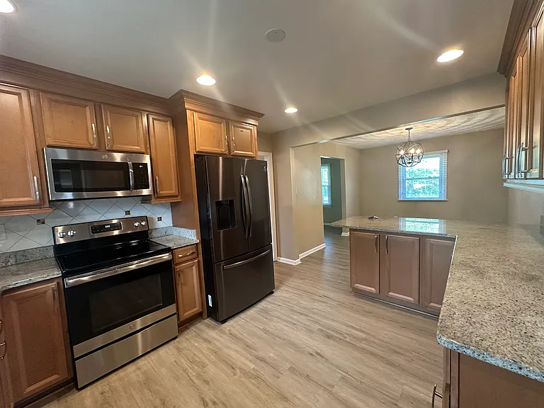 536 Summit Ridge Dr — Photo 8