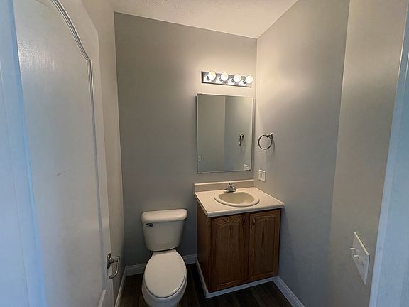 2nd image of 1021 S Center St APT 2