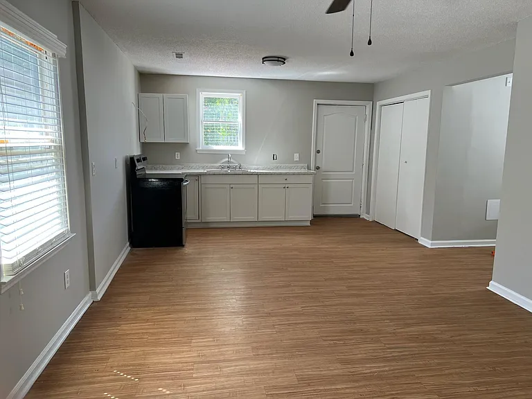 1406 Church St — Photo 4