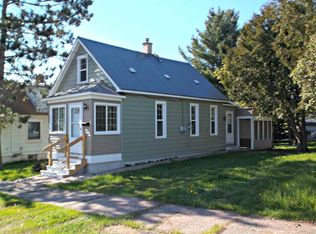 614 Blaine St, Iron Mountain, MI 49801