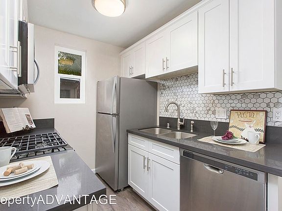 3rd image of 6278 Acorn St