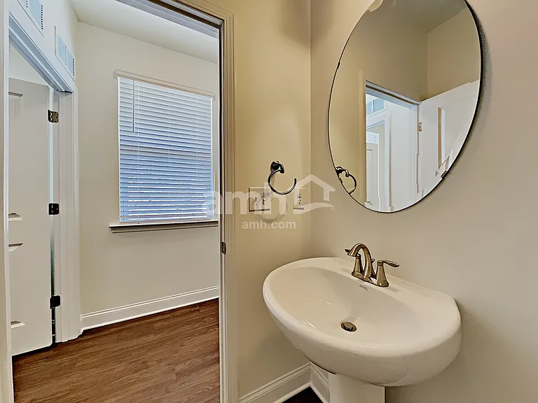 130 Hamilton Park Dr — Photo 12