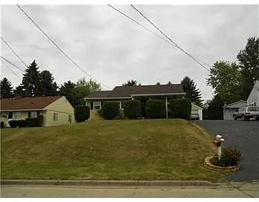 21 Columbus Dr photo 1