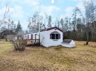 N6962 N 3rd St, Crivitz, WI 54114