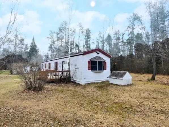 N6962 N 3rd St, Crivitz, WI 54114