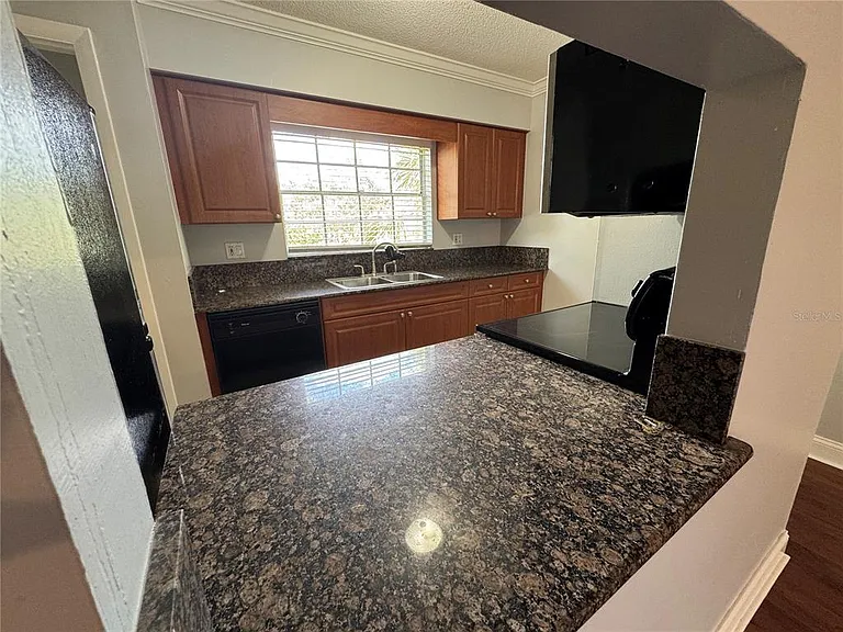 120 S Church Ave #211 — Photo 6
