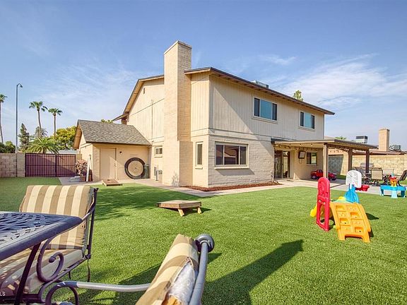 2nd image of 2319 W Nopal Ave