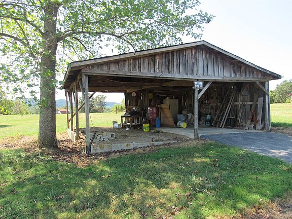4th image of 2345 N Highway 25 W