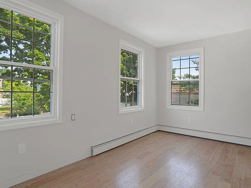 1st image of 1614 Stadium Ave Floor 1