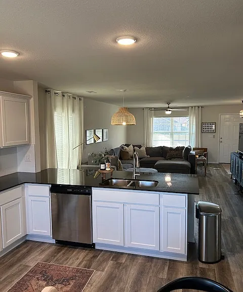 1312 S Morningside Dr — Photo 3
