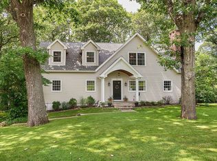 52 Round Lake Rd, Ridgefield, CT 06877