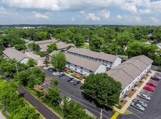 1616 S Henderson St #376, Bloomington, IN 47401
