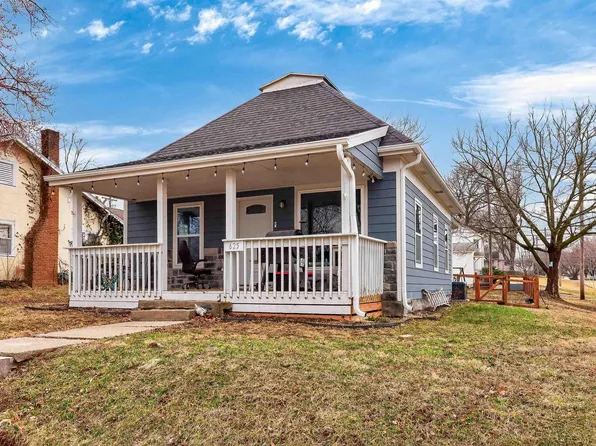 625 New Jersey Ave, Holton, KS 66436