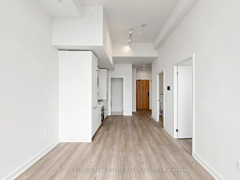 1 Fairview Rd E #3206 — Photo 17