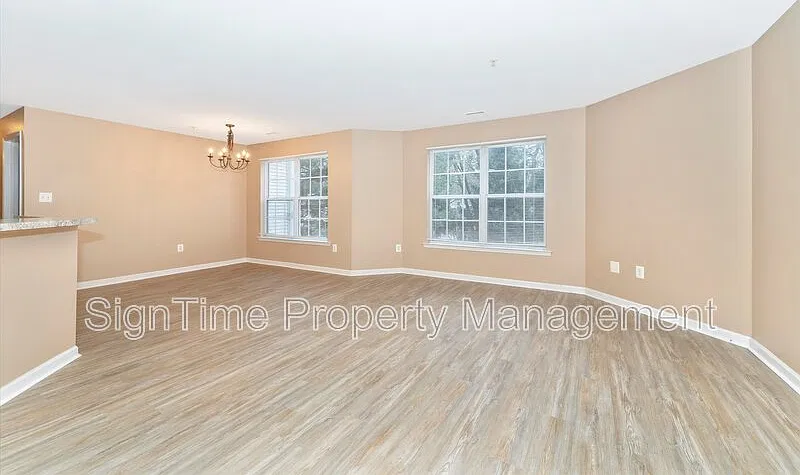 2 bed, 2.0 bath, 1100 sqft, $1,575 — Photo 1