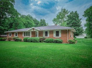 2700 Farmersville Rd, Mount Vernon, IN 47620