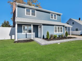 23 Chase Lane, Levittown, NY 11756