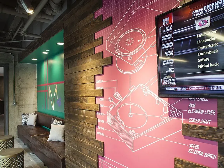Leasing Lobby