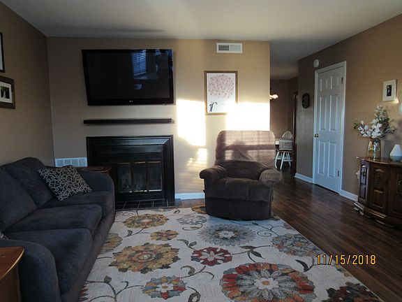 3rd image of 123 Westwood Cir APT C