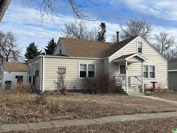 3rd image of 205 E 30th St