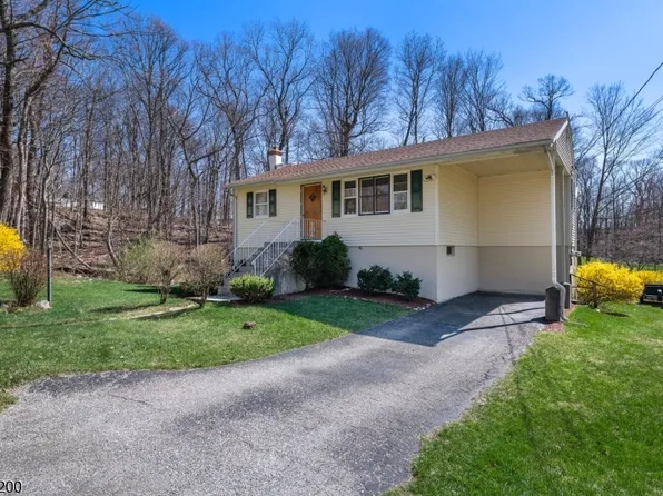 6 Jay Rd, Vernon Twp., NJ 07422