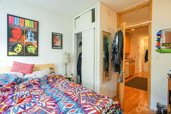 Rented by City Connections Realty | media 45