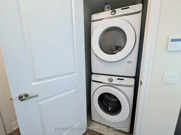 9075 Jane St #1909 — Photo 23