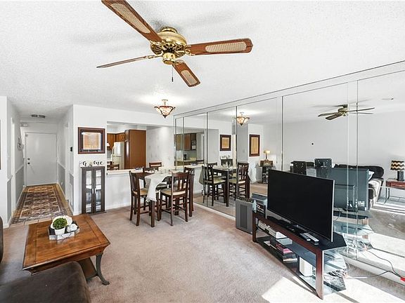 3rd image of 1310 Linkhorn Cir