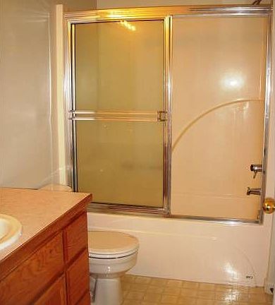 Upstairs Bathroom