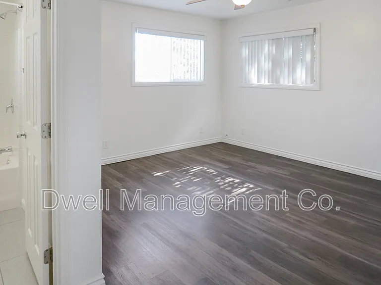2230 Main St — Photo 10
