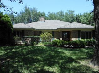 111 Pasadena Dr, Victoria, TX 77904