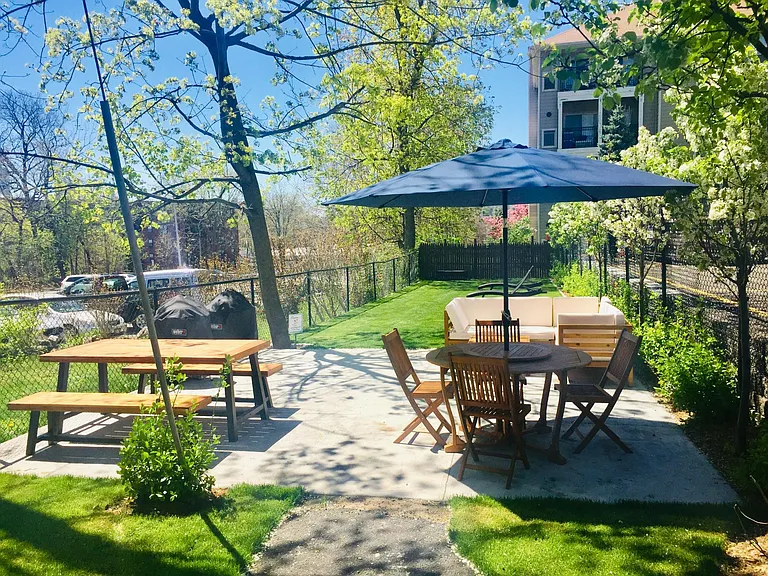 Stamford Commons — Photo 34