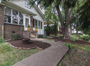 2508 Middle Rd, Davenport, IA 52803