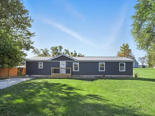 406 W Lincoln St, Ashley, IN 46705