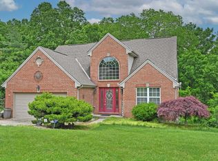 4048 Durango Green Dr, Cleves, OH 45002