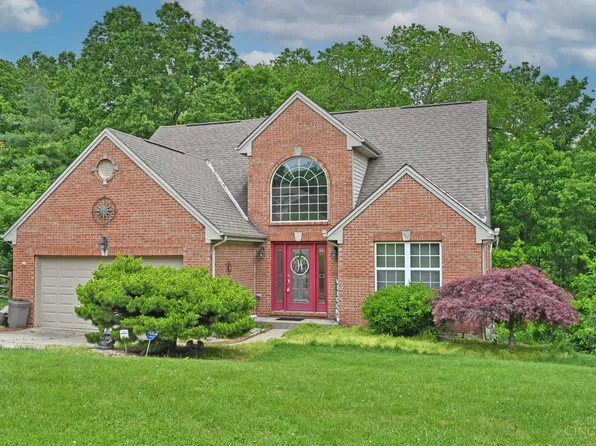 4048 Durango Green Dr, Cleves, OH 45002